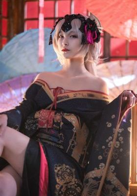 国产乱人伦偷精品视频色欲_720BD在线观看